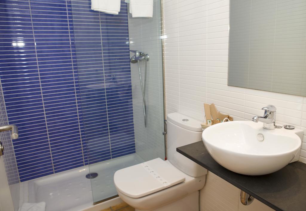 קדאקז Mimoses Apartaments מראה חיצוני תמונה